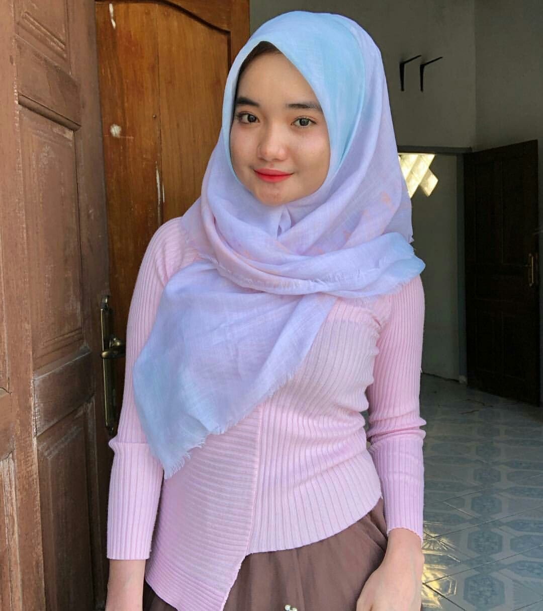Bocil Viral Hijab Indo Hug Tightly Without Distance Wiwik Top Global